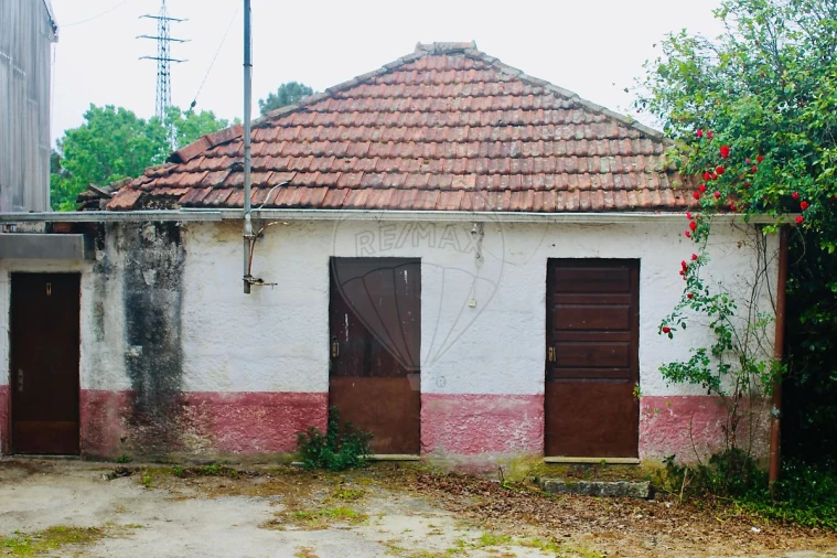 Moradia T1 para Venda em Constance Foto 9