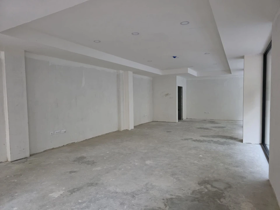 Negócio para Venda em Espinho Foto 4