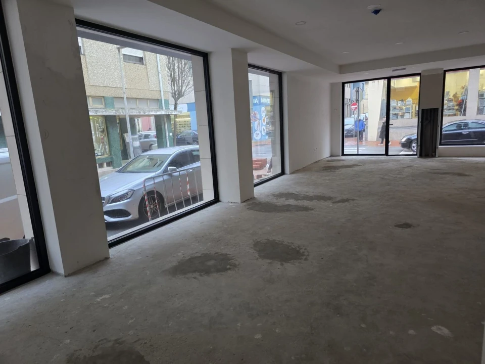 Negócio para Venda em Espinho Foto 8