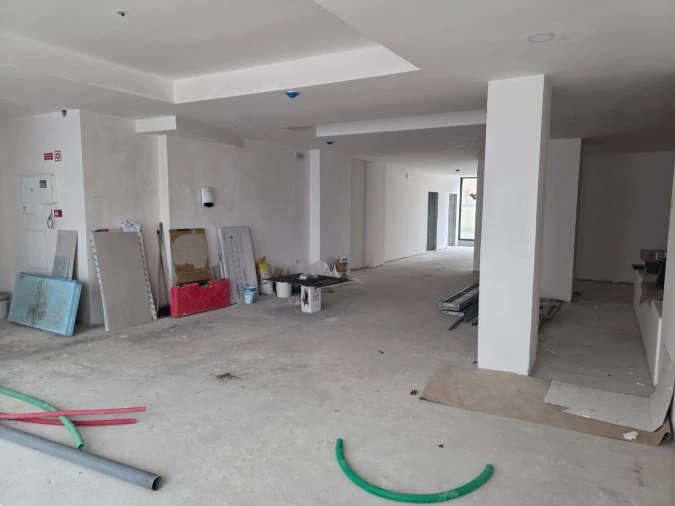 Negócio para Arrendamento em Espinho Foto 5