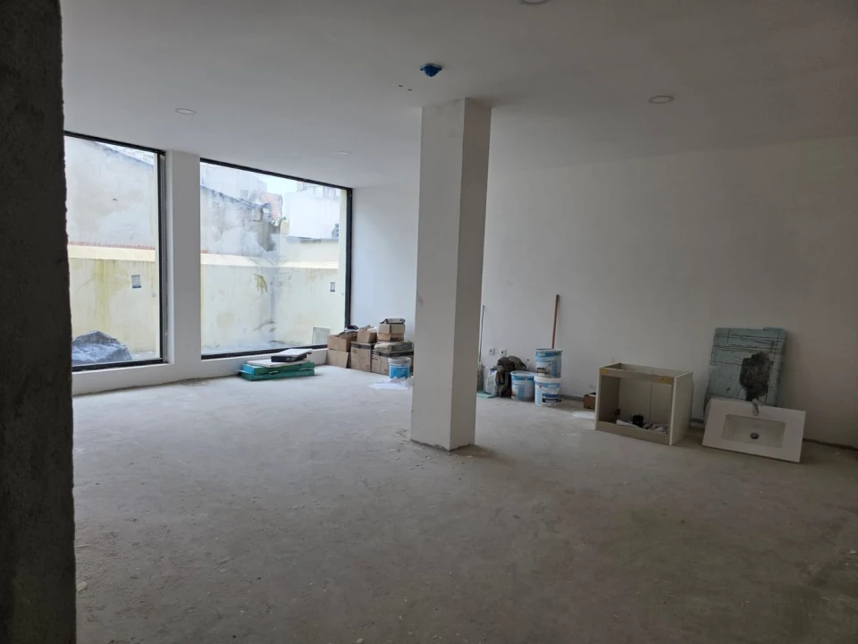 Negócio para Venda em Espinho Foto 8