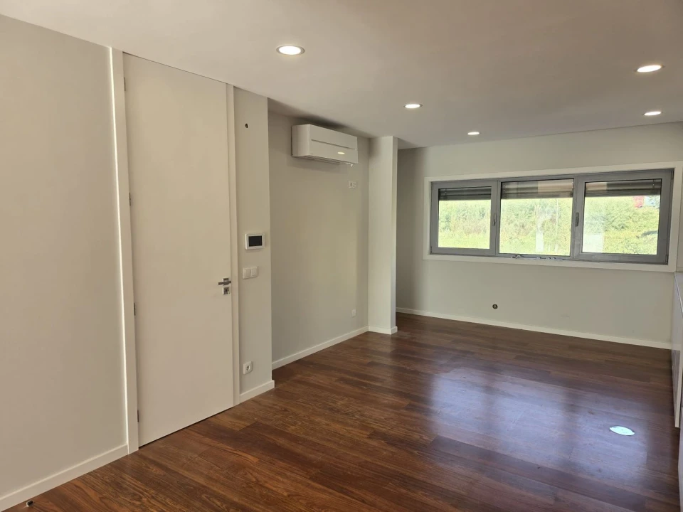 Moradia T3 para Venda em Santa Maria da Feira, Travanca, Sanfins e Espargo Foto 6