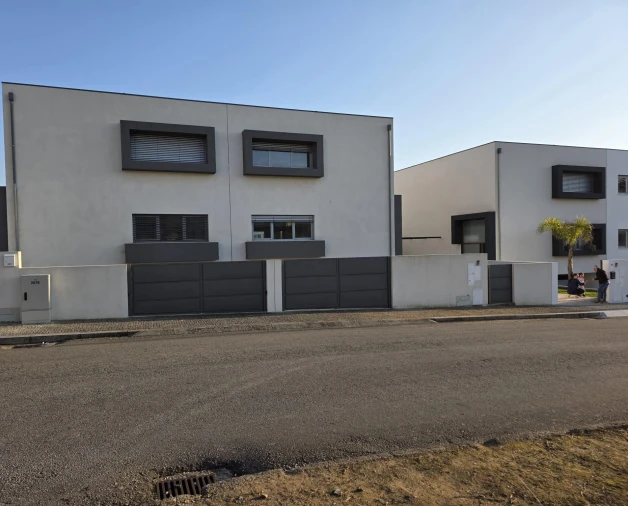 Moradia T3 para Venda em Santa Maria da Feira, Travanca, Sanfins e Espargo