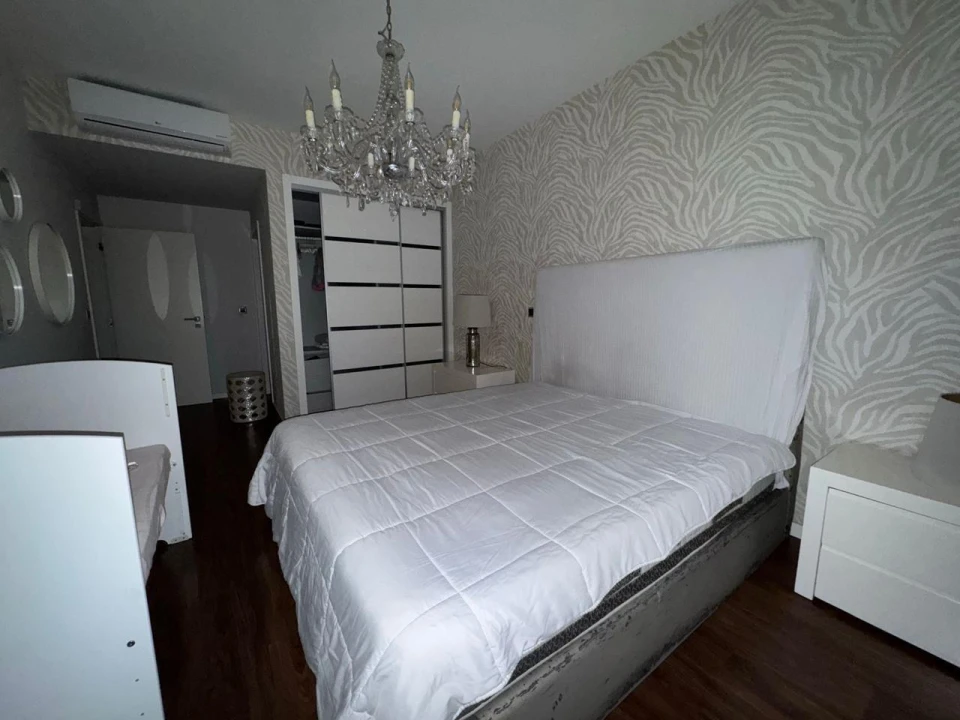 Apartamento T5 para Venda em São Francisco Foto 8