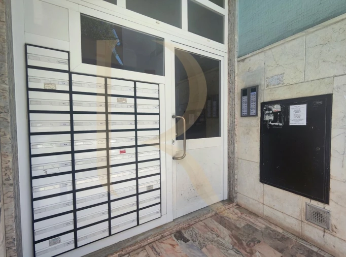 Apartamento T2 para Venda em Amora Foto 4