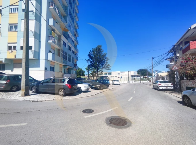 Apartamento T2 para Venda em Amora Foto 7