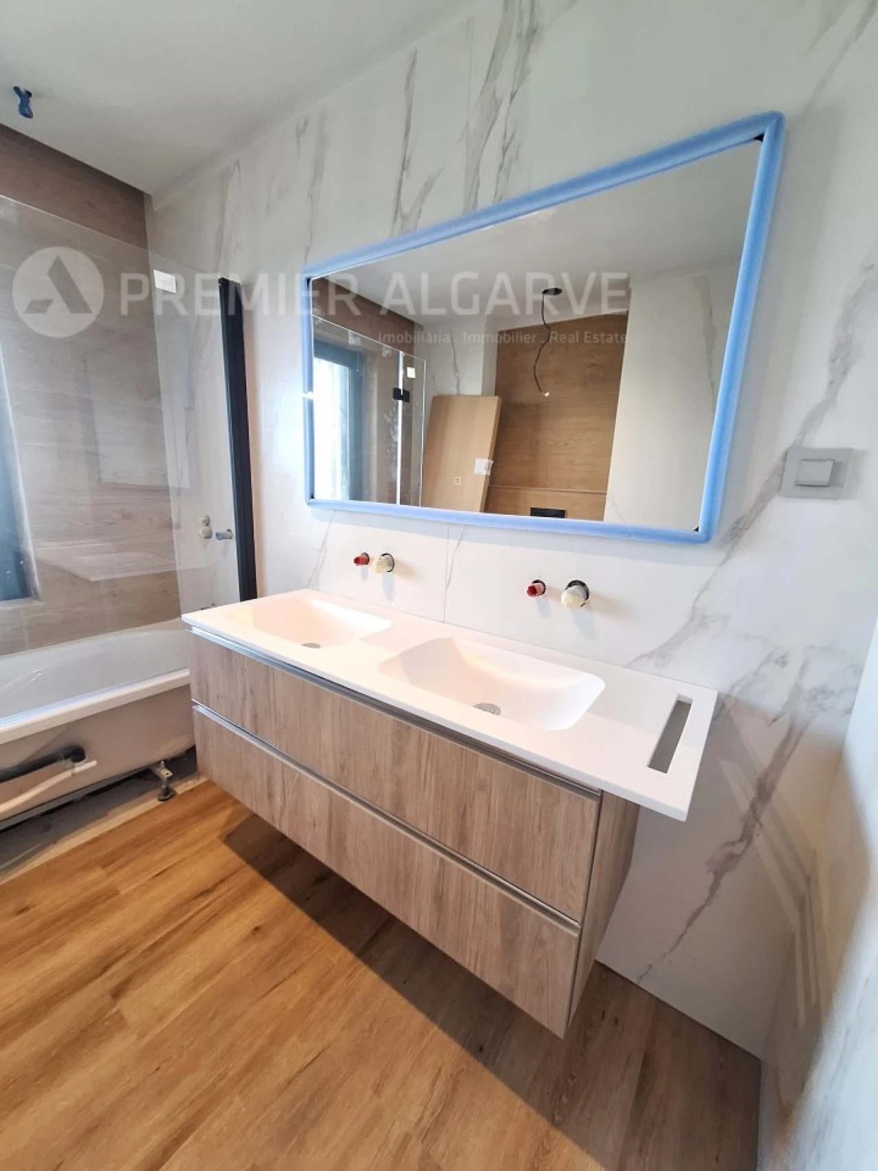 Apartamento T5 para Venda em Faro (Sé e São Pedro) Foto 4
