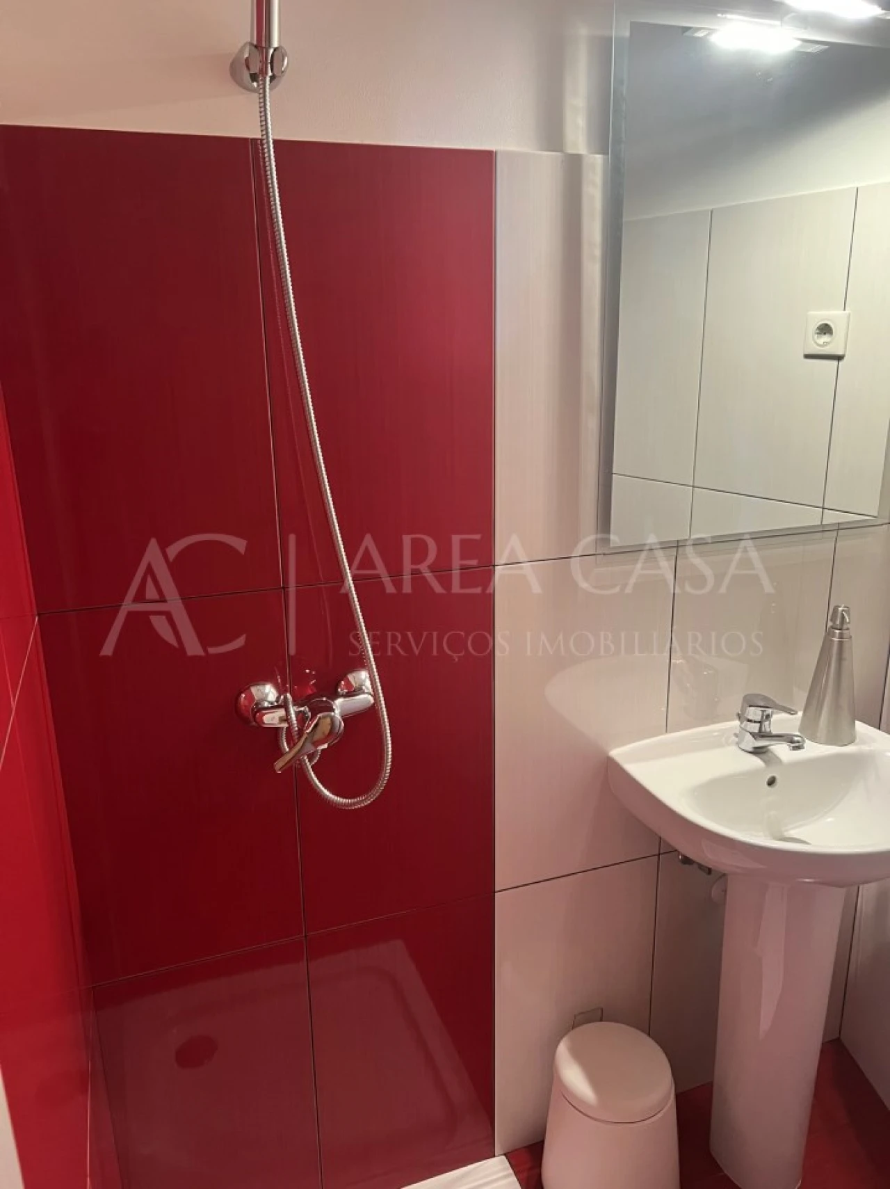 Quinta T3 para Venda em Camara de Lobos Foto 3