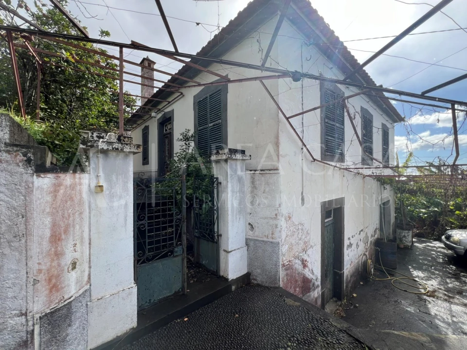 Quinta T3 para Venda em Estreito de Camara de Lobos Foto 10