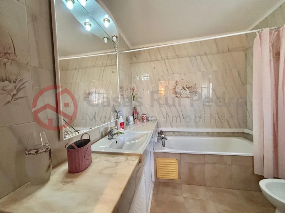 Moradia T3 para Venda em Fernao Ferro Foto 16