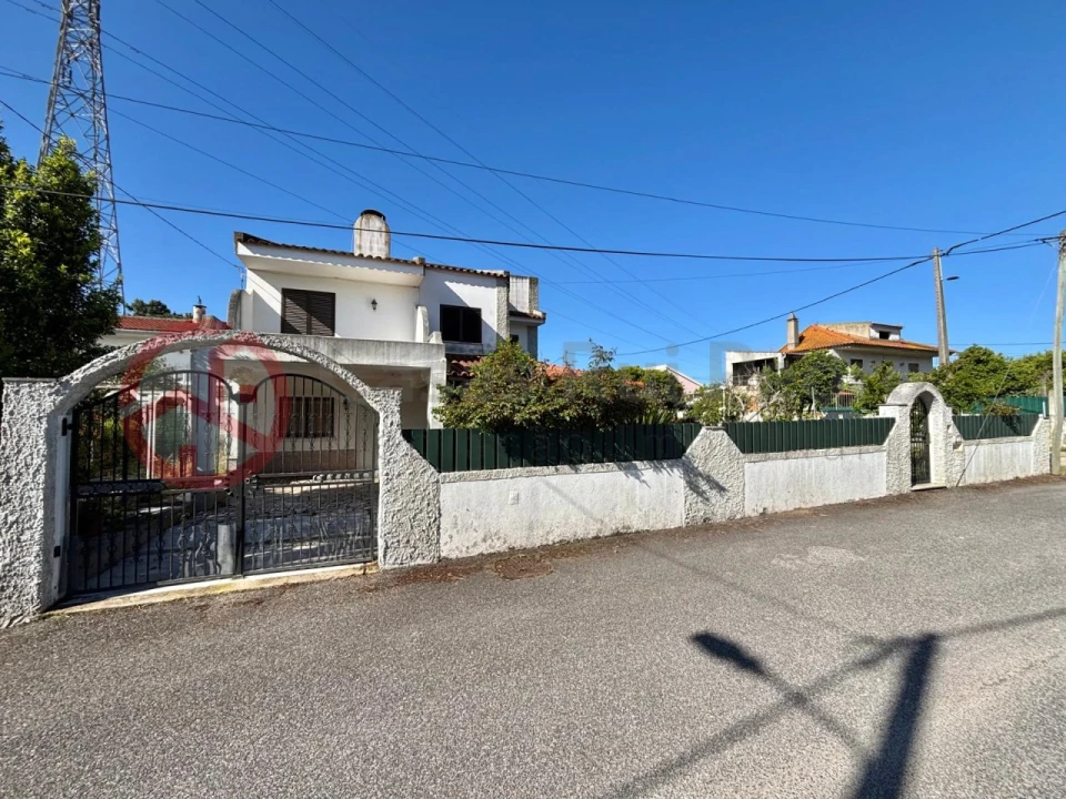 Moradia T3 para Venda em Fernao Ferro Foto 34