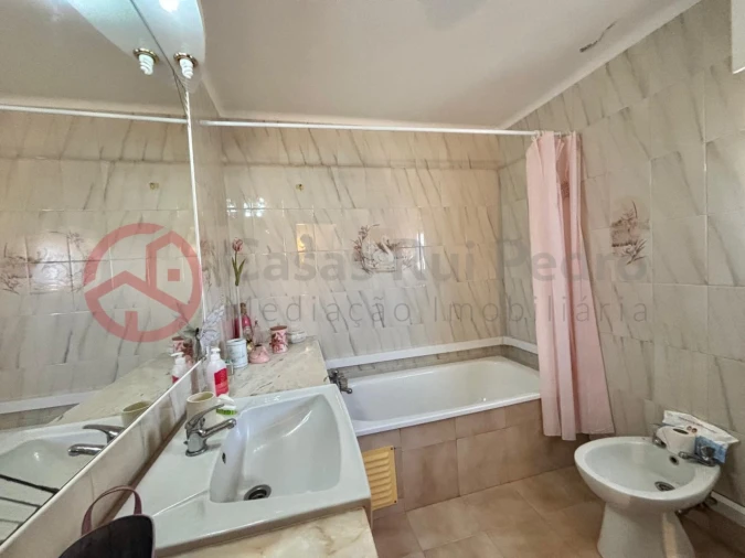 Moradia T3 para Venda em Fernao Ferro Foto 25