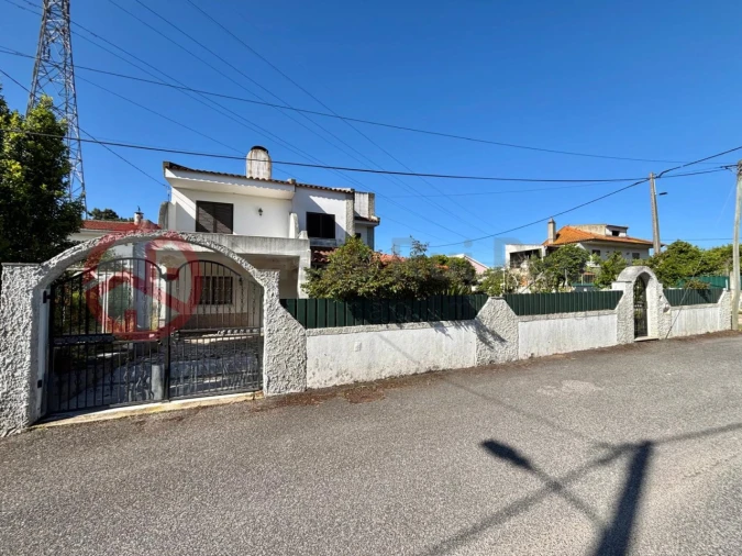 Moradia T3 para Venda em Fernao Ferro Foto 34