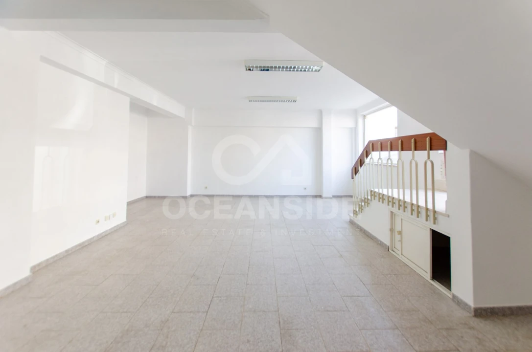 Loja para Arrendamento em Oeiras e São Julião da Barra, Paço de Arcos e Caxias Foto 5