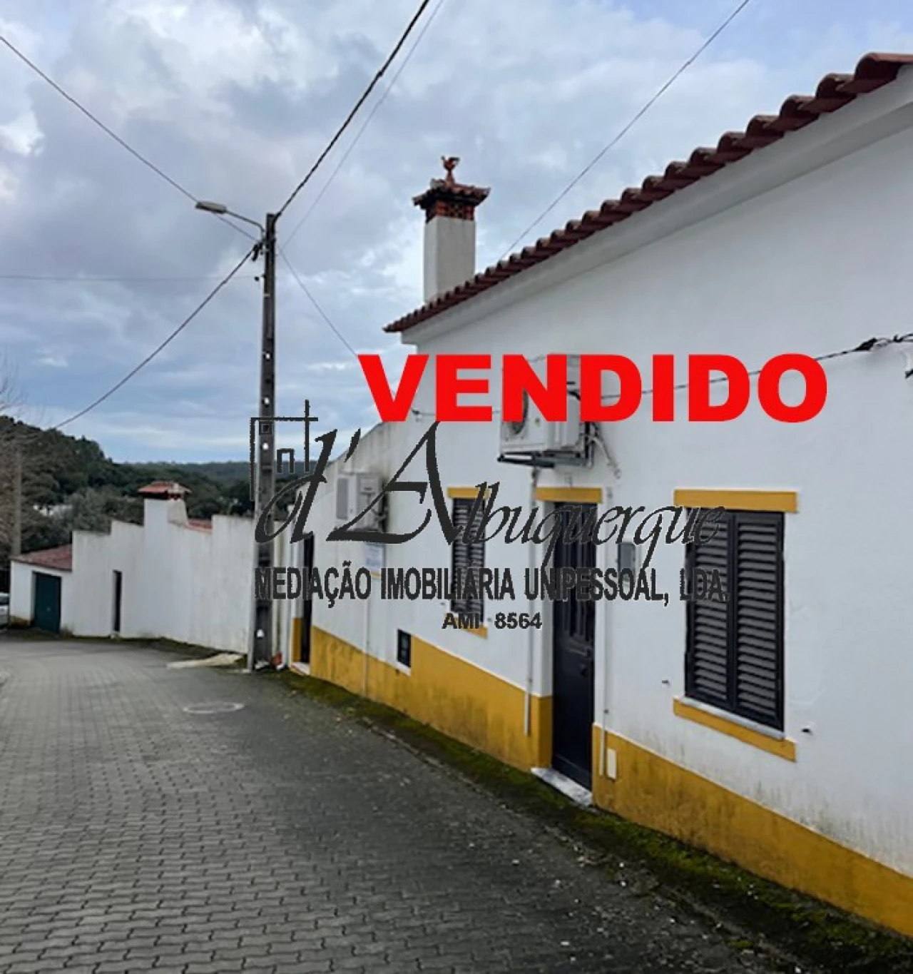 Moradia para Venda em Longomel Foto 1