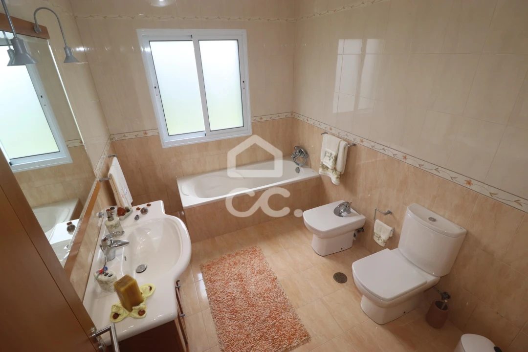 Moradia T4 para Venda em Mosteiros Foto 26