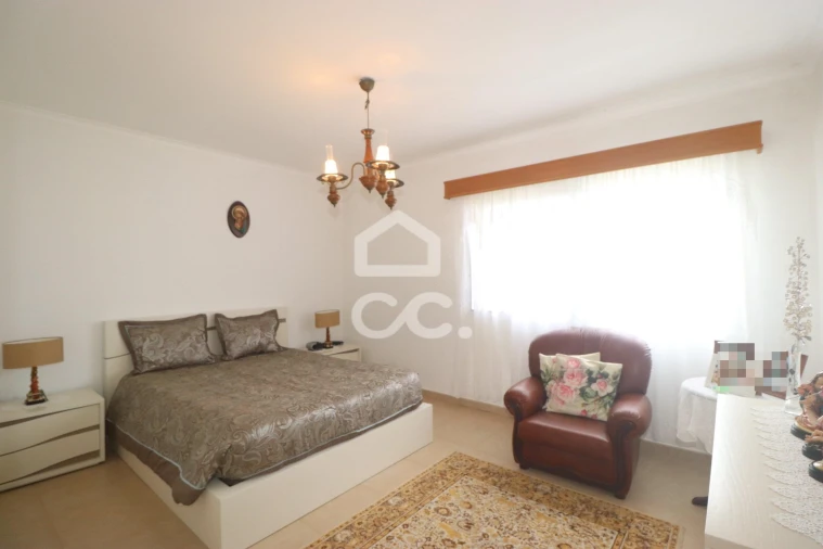 Moradia T4 para Venda em Mosteiros Foto 22