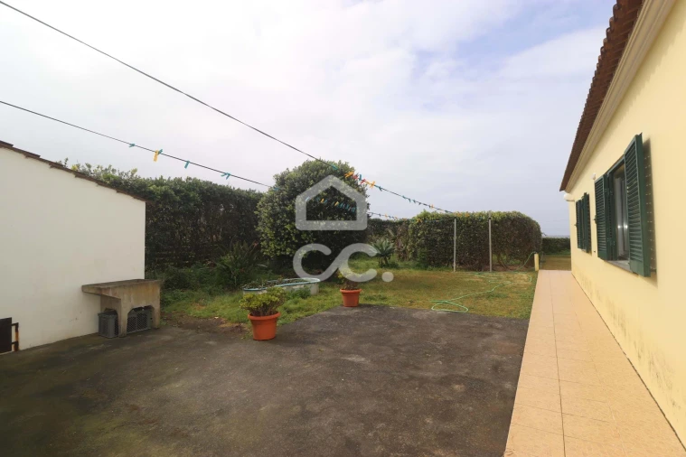 Moradia T4 para Venda em Mosteiros Foto 40