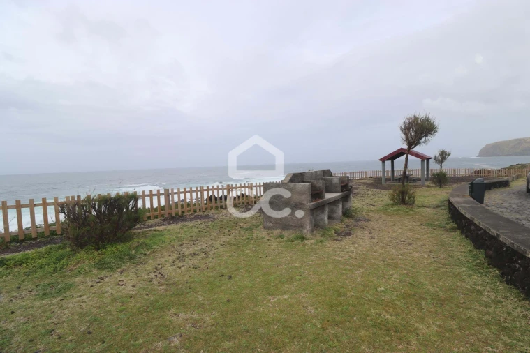 Moradia T4 para Venda em Mosteiros Foto 44