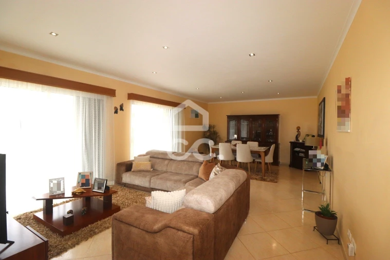 Moradia T4 para Venda em Mosteiros Foto 15