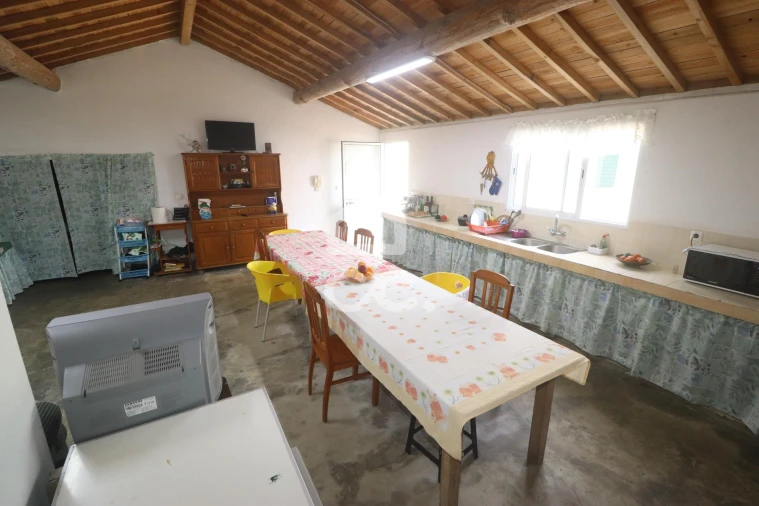 Moradia T4 para Venda em Mosteiros Foto 33