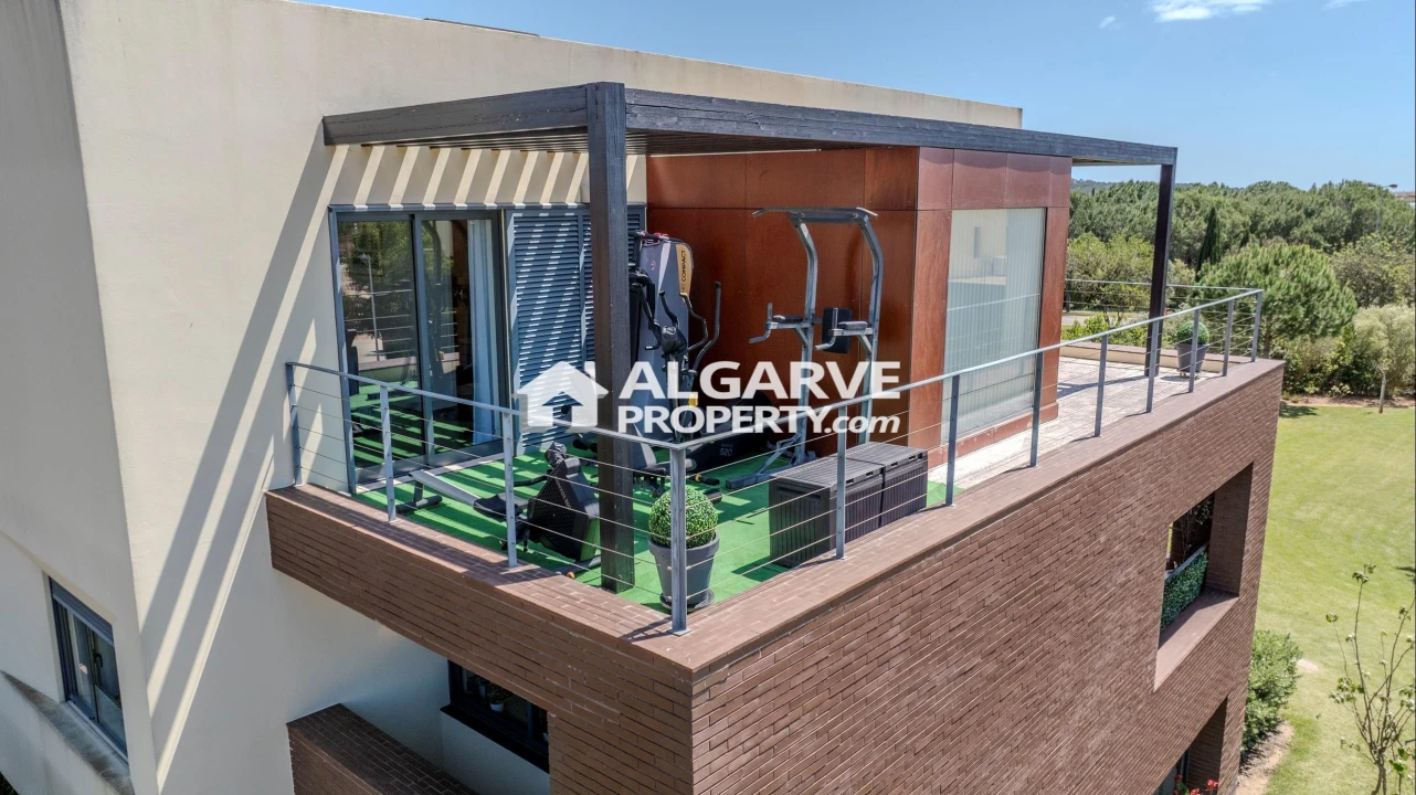 Apartamento T3 para Venda em Quarteira Foto 28