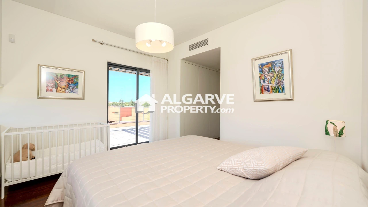 Apartamento T3 para Venda em Quarteira Foto 21