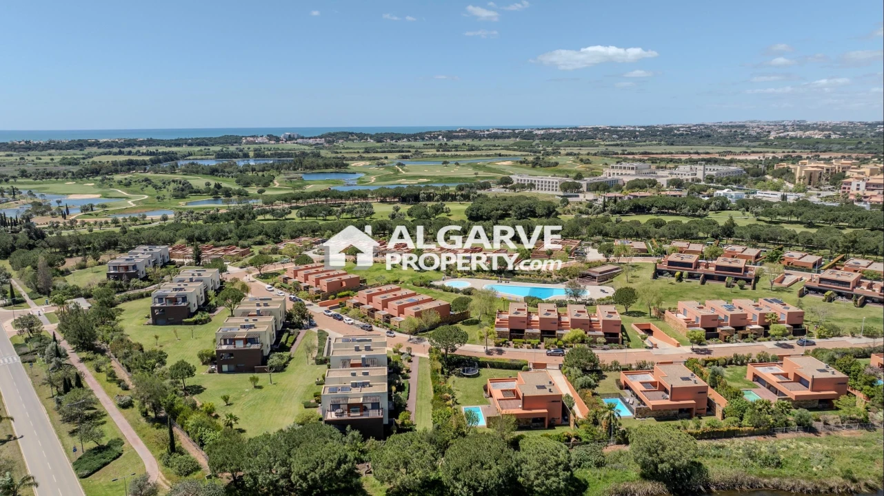 Apartamento T3 para Venda em Quarteira Foto 38