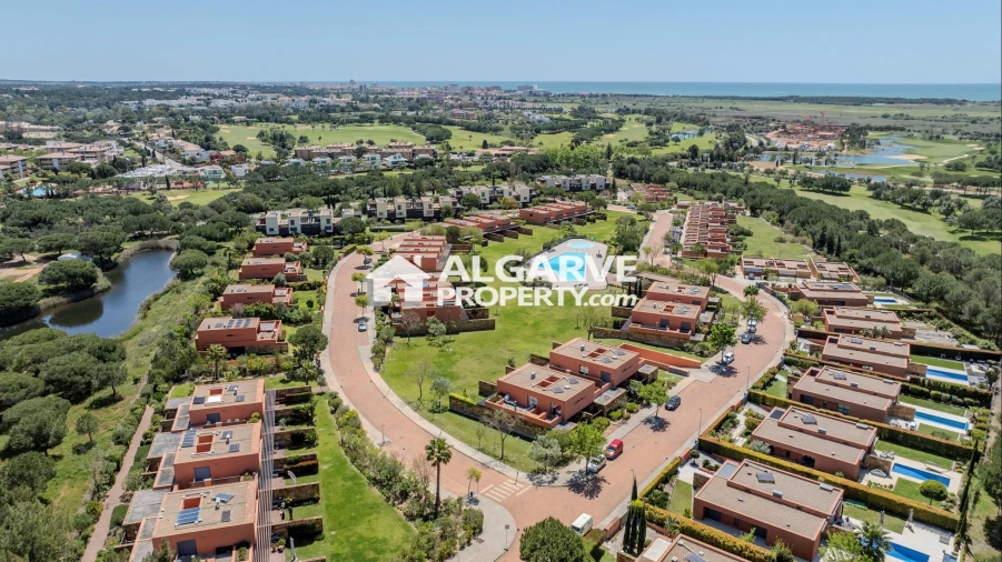 Apartamento T3 para Venda em Quarteira Foto 36