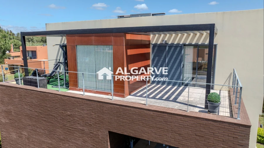 Apartamento T3 para Venda em Quarteira Foto 30