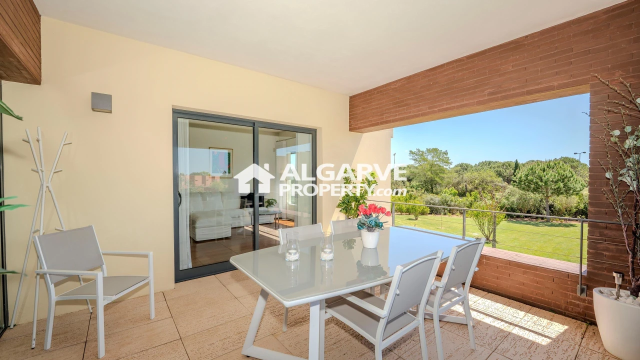 Apartamento T3 para Venda em Quarteira Foto 7