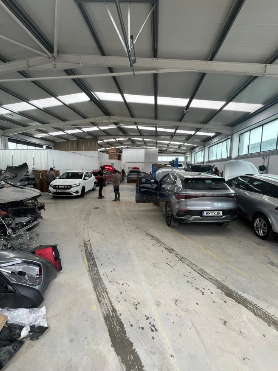 Armazém para Venda em Santo António dos Cavaleiros e Frielas Foto 6