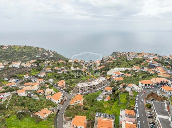 Apartamento T3 para Venda em Calheta Foto 23