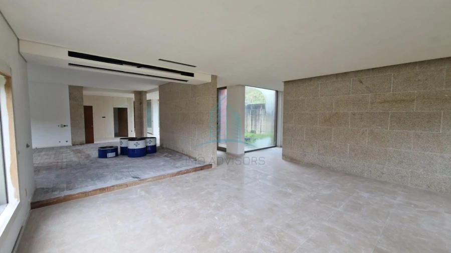 Moradia T4 para Venda em Vila Boa do Bispo Foto 17