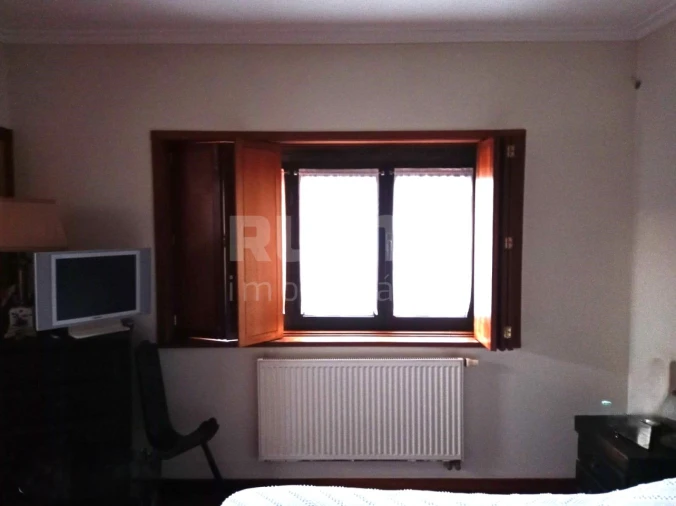 Moradia T5 para Venda em Santa Maria Maior e Monserrate e Meadela Foto 10