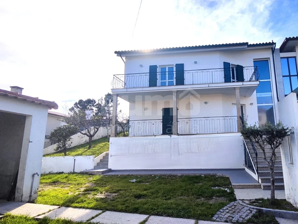 Moradia T5 para Venda em Vila Nova de Anha Foto 1