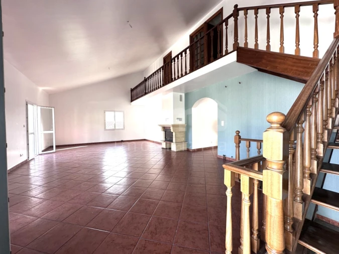 Moradia T5 para Venda em Vila Nova de Anha Foto 3