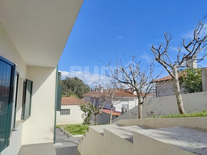 Moradia T5 para Venda em Vila Nova de Anha Foto 23