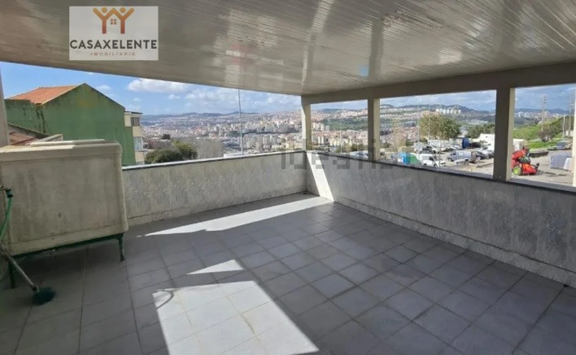 Prédio para Venda em Camarate, Unhos e Apelação Foto 2