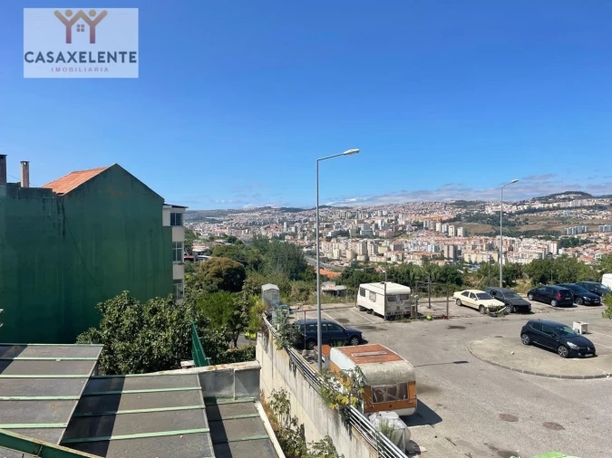 Prédio para Venda em Camarate, Unhos e Apelação Foto 1