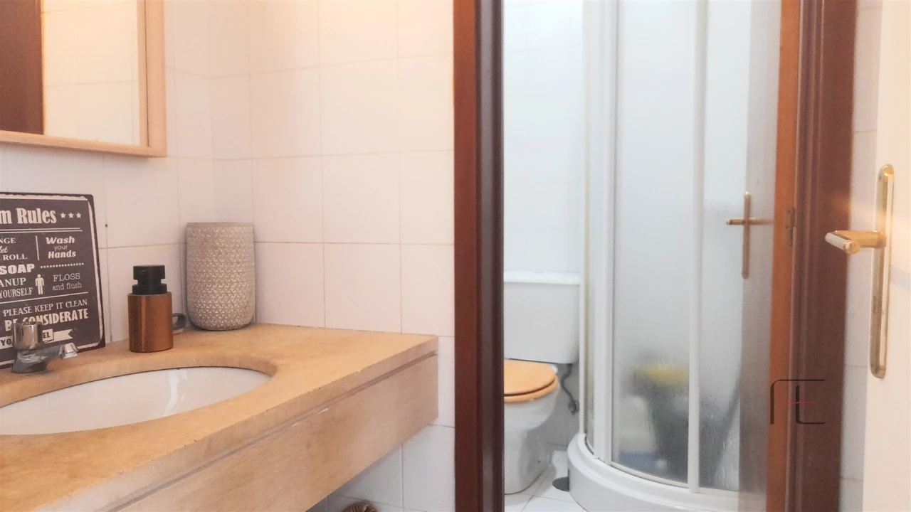 Escritório para Arrendamento em Ramalde Foto 9