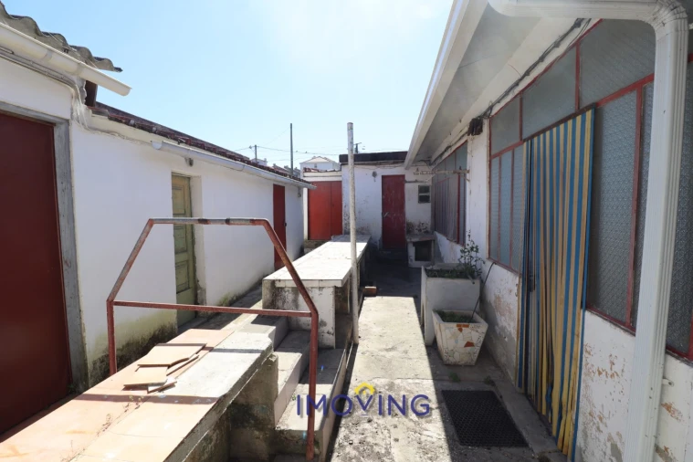 Moradia T4 para Venda em Baixa da Banheira e Vale da Amoreira Foto 13