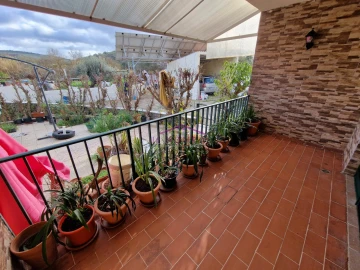 Moradia T5 para Venda em Loule (São Sebastião)