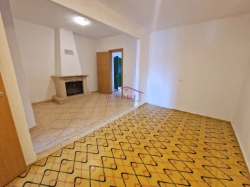 Moradia T5 para Venda em Loule (São Sebastião)