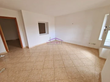 Moradia T5 para Venda em Loule (São Sebastião)