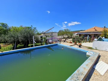Moradia T5 para Venda em Loule (São Sebastião)