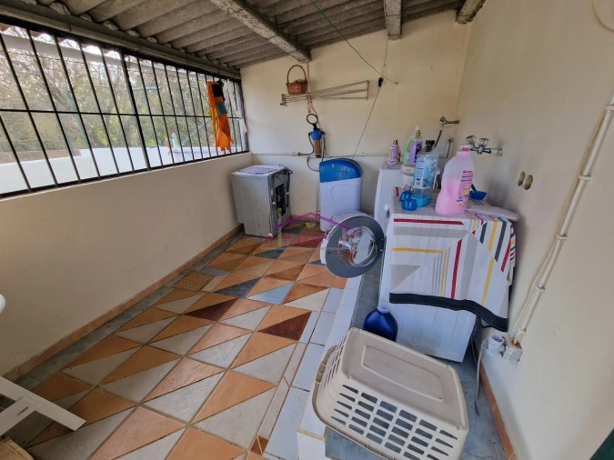 Moradia T5 para Venda em Loule (São Sebastião) Foto 32
