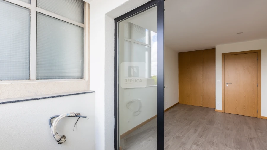 Apartamento T1 para Arrendamento em Bonfim Foto 12