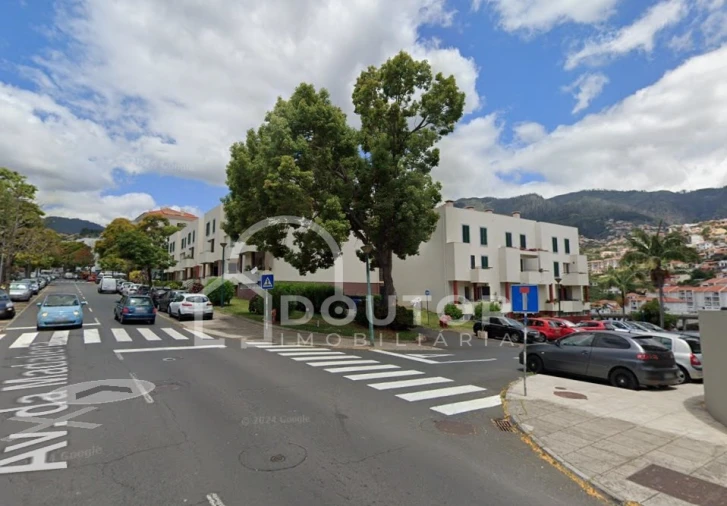Apartamento T1 para Venda em São Martinho Foto 19