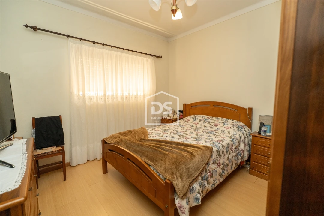 Moradia T5 para Venda em Lavos Foto 16